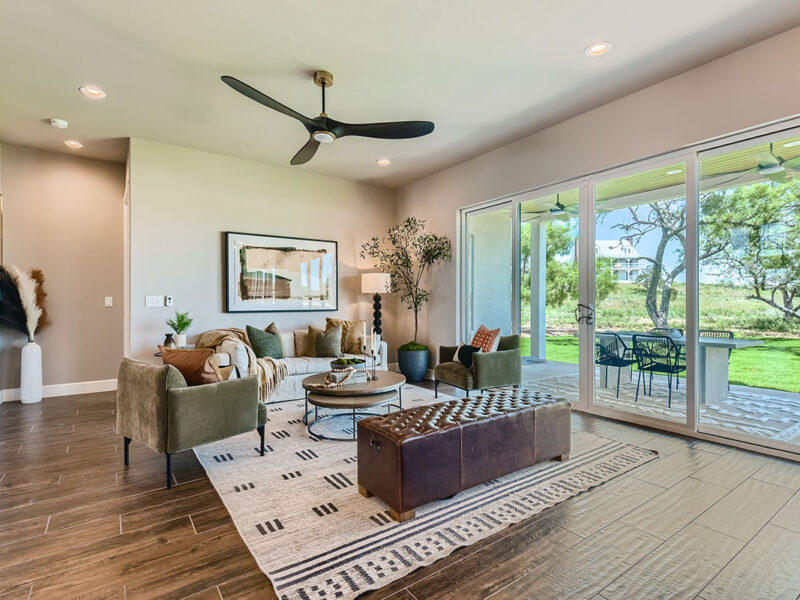 04 Living Room