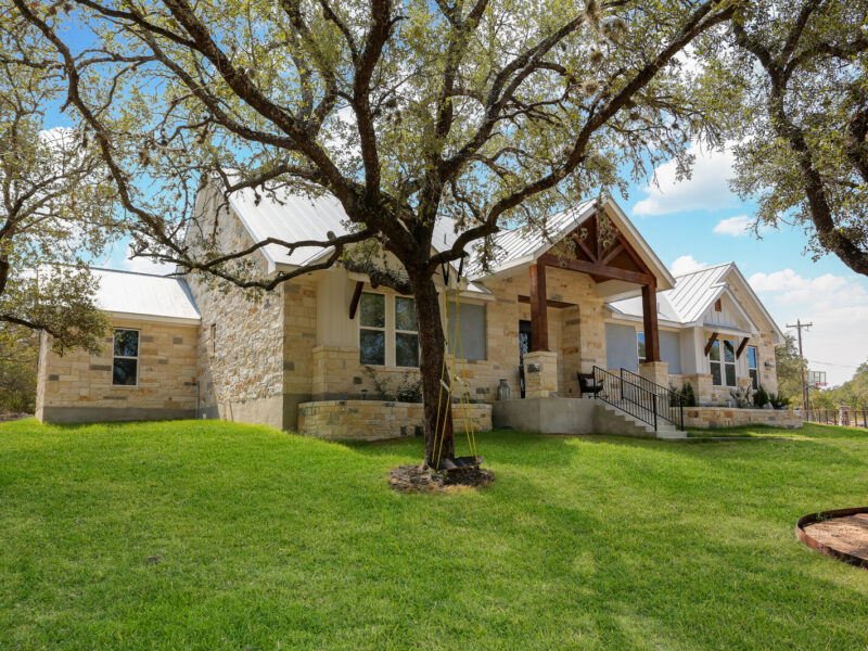04_Vanessa_Bobadilla_533_Private_Road_3852_mls