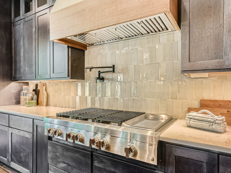 09 Kitchen Detail