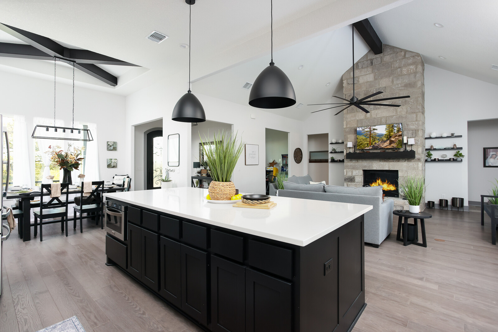 Beautiful view of Macaw Living Spaces For Small Homes