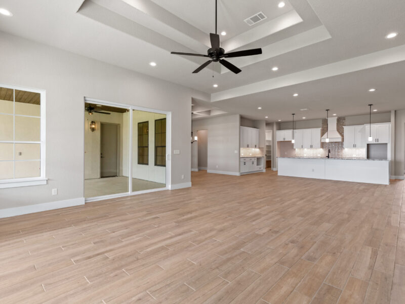 1202 Roxburg Way