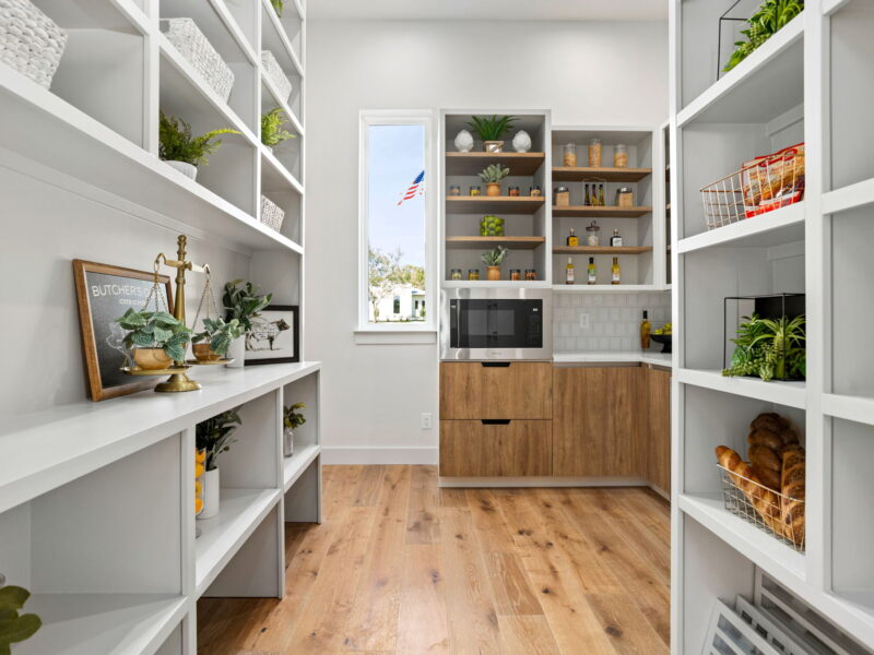 12-web-or-mls-8186B-1