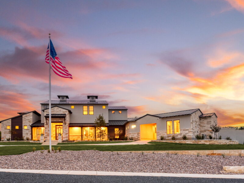 2-web-or-mls-220_twilight-2