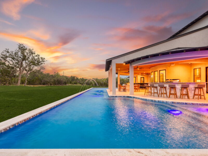 6-web-or-mls-220_twilight-6