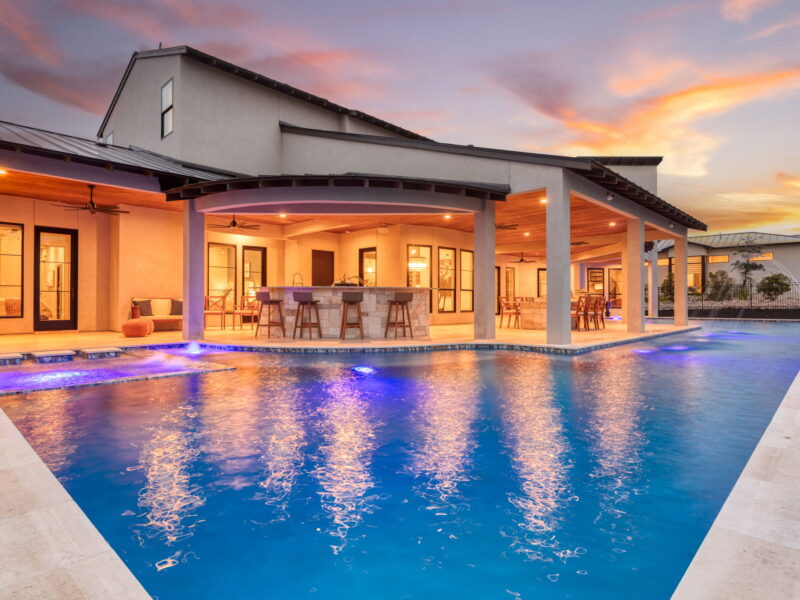7-web-or-mls-220_twilight-7