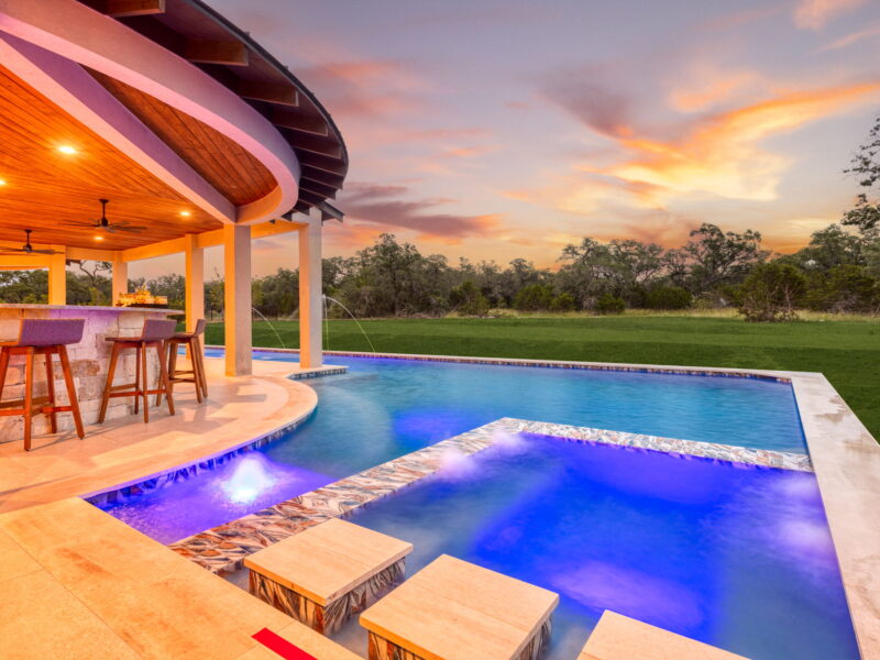 8-web-or-mls-220_twilight-8
